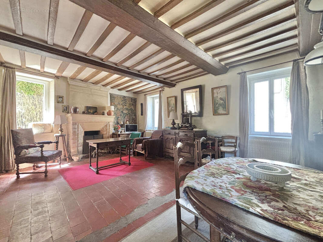 Maison à COURSEULLES-SUR-MER