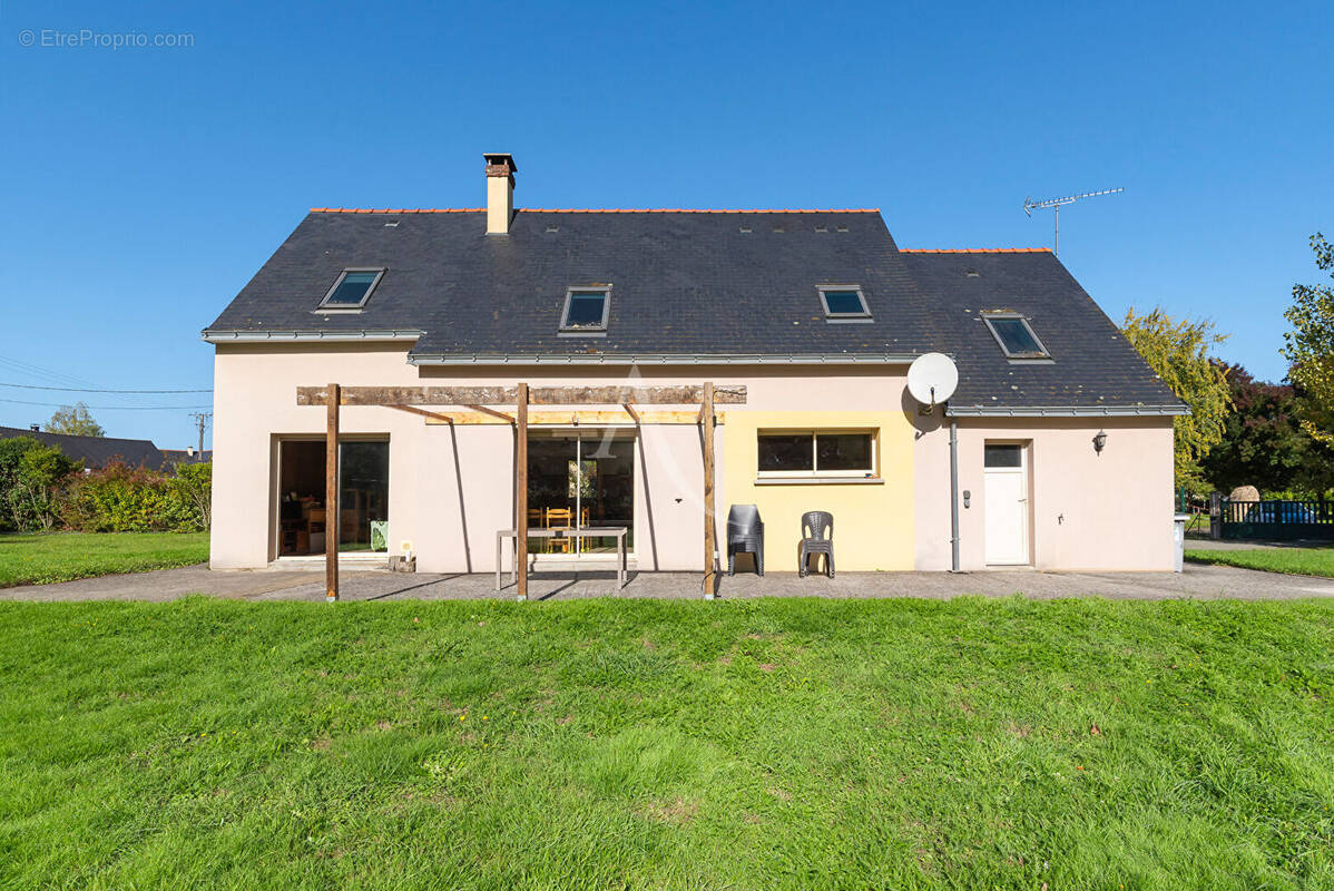 Maison à BRISSARTHE