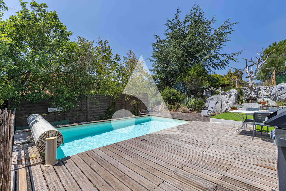 Propriété avec piscine, et prestations PMR Levens - photo 4