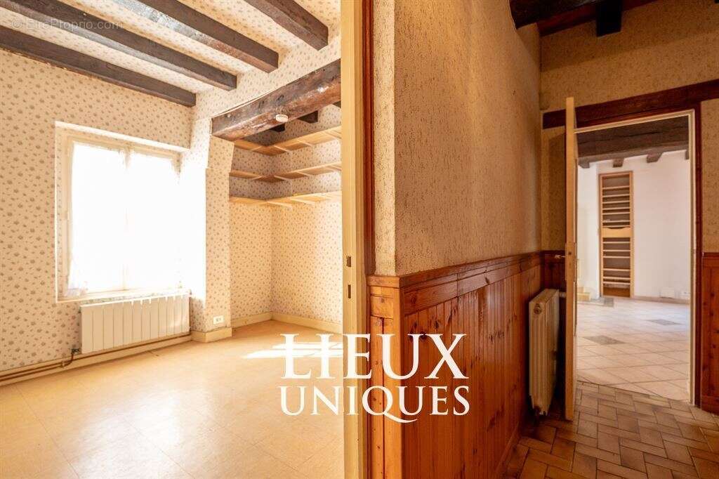 Lieux uniques ® x propriétés privées propose ancien couvent de 173 m² sur un terrain de 1.600 m² - a - photo 11