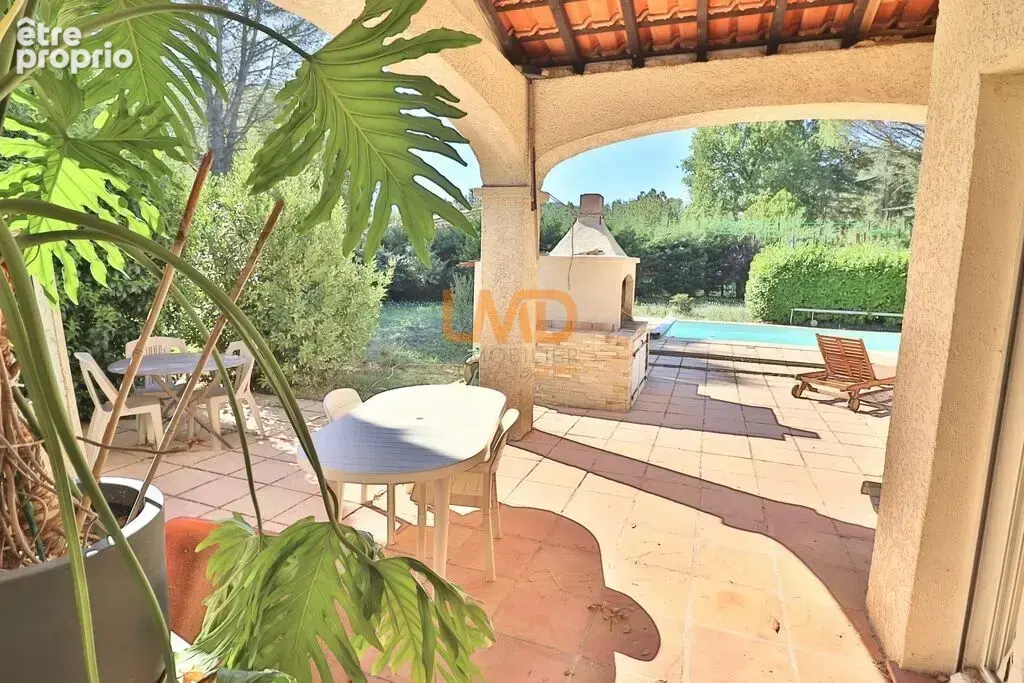 Maison T6 197m2 plancher - Terrain 2500m2 - photo 7