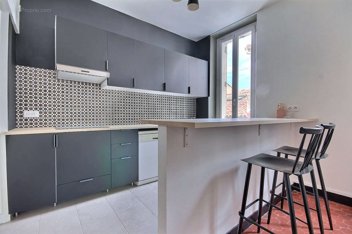 Appartement à MARSEILLE-7E