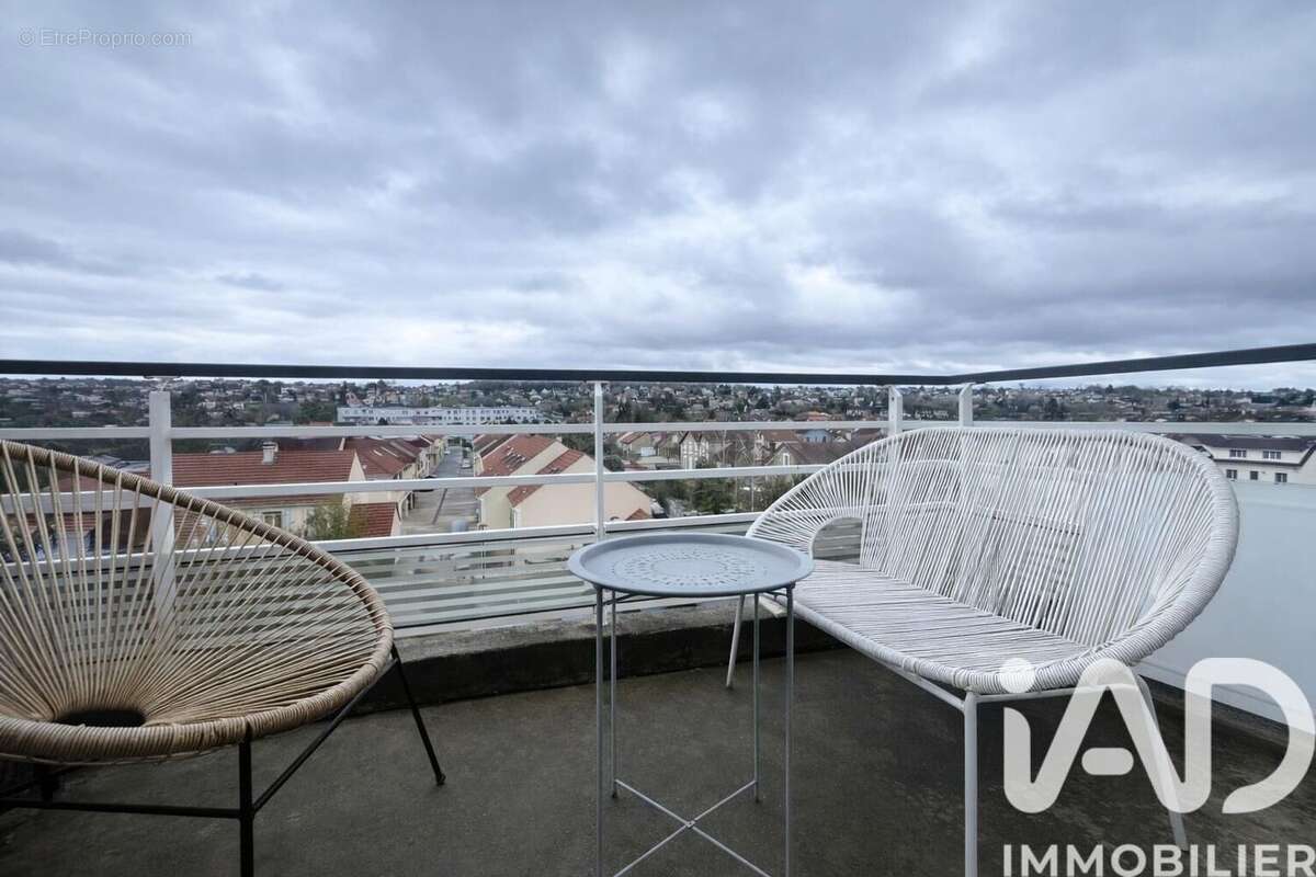 Photo 2 - Appartement à CORBEIL-ESSONNES
