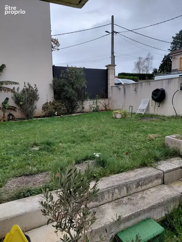 RIS ORANGIS Maison individuelle sur 445 m2 de terrain - photo 2