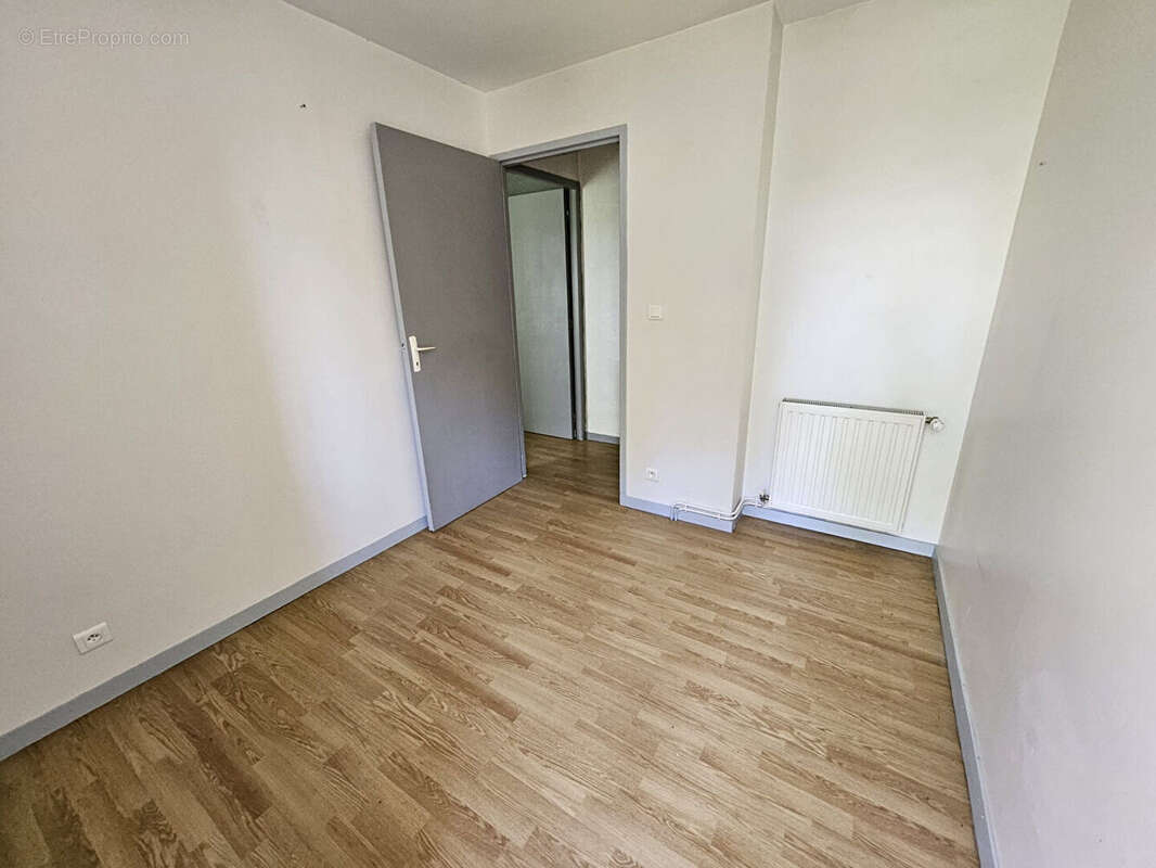 Maison en pierre rénovée à deux pas du village de Cubjac-Auvézère-Val d'Ans - photo 10