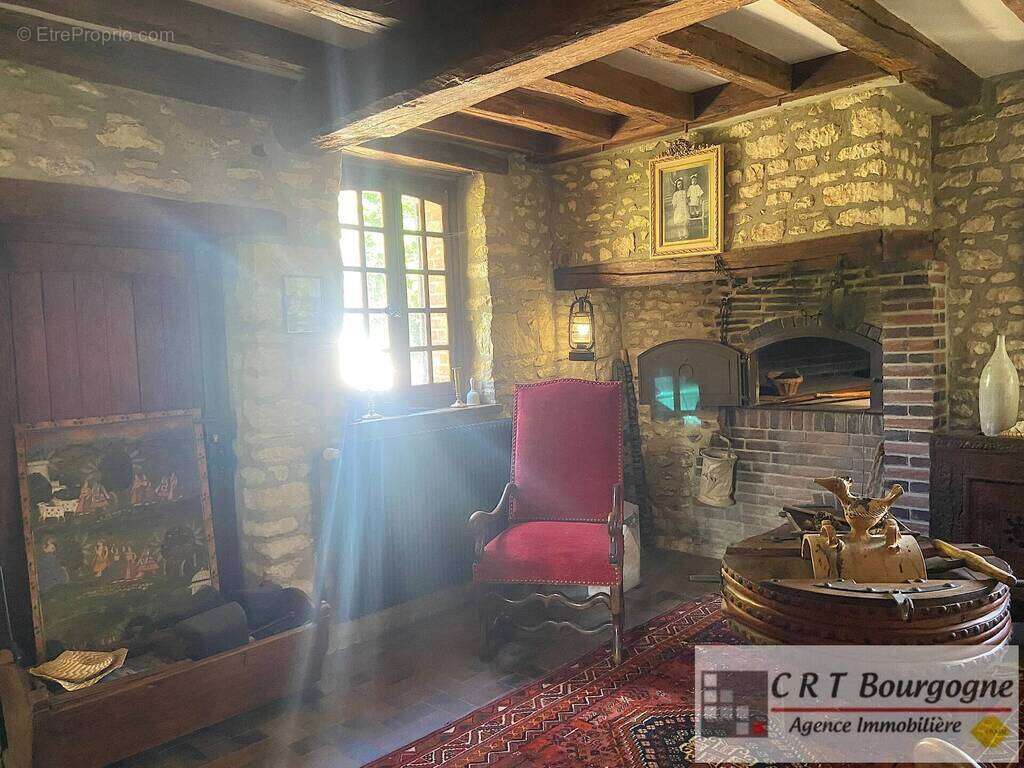 Maison à SAINT-MAURICE-LE-VIEIL