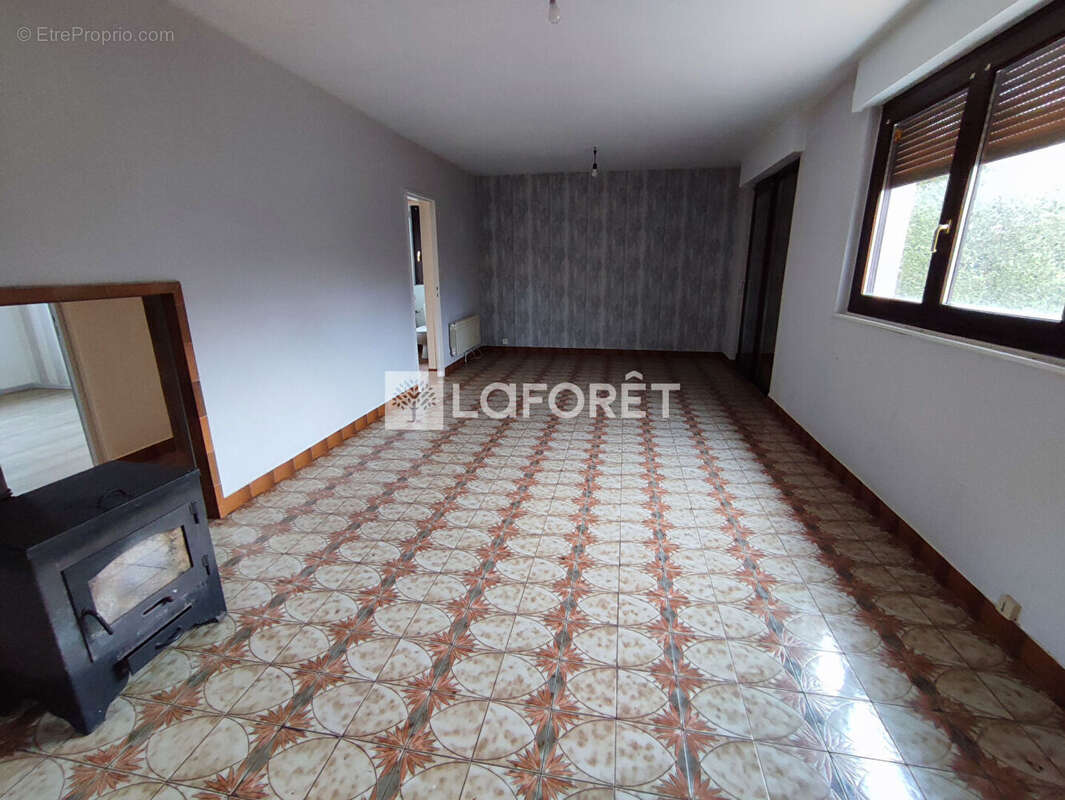 Maison à AUDINCOURT