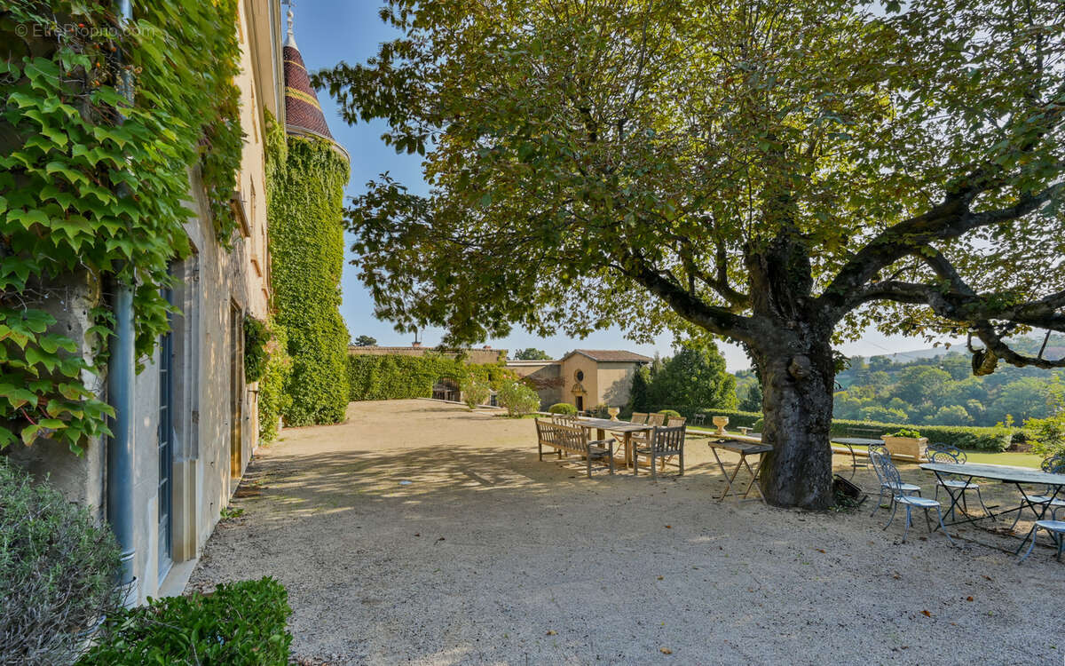 Maison à MARCILLY-D&#039;AZERGUES