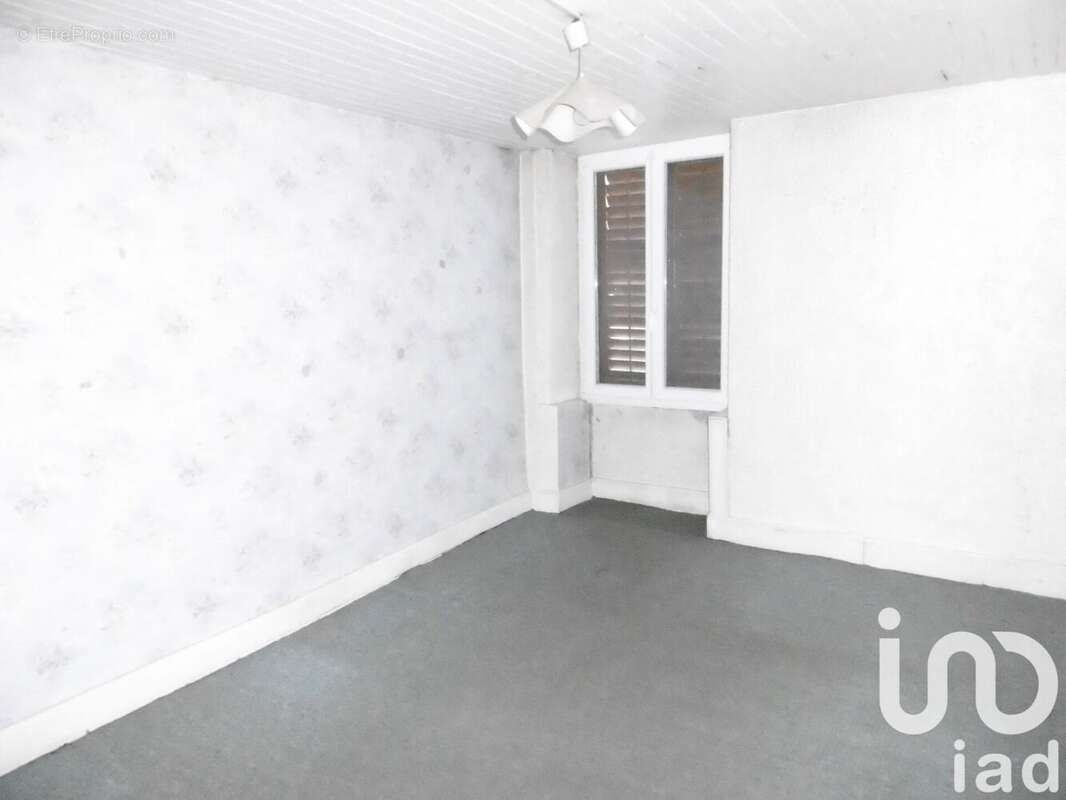 Maison 92 m² à Longevelle-Sur-Doubs  - photo 2