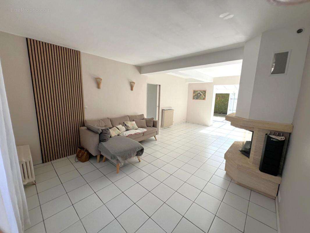 Maison à VILLEPREUX