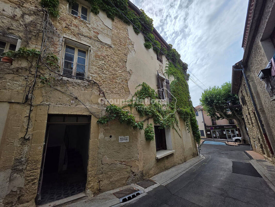 Maison à COURTHEZON