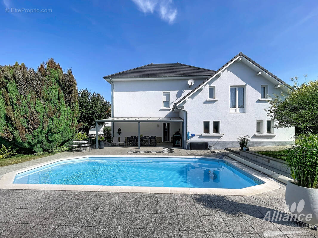 Maison à LA PRETIERE