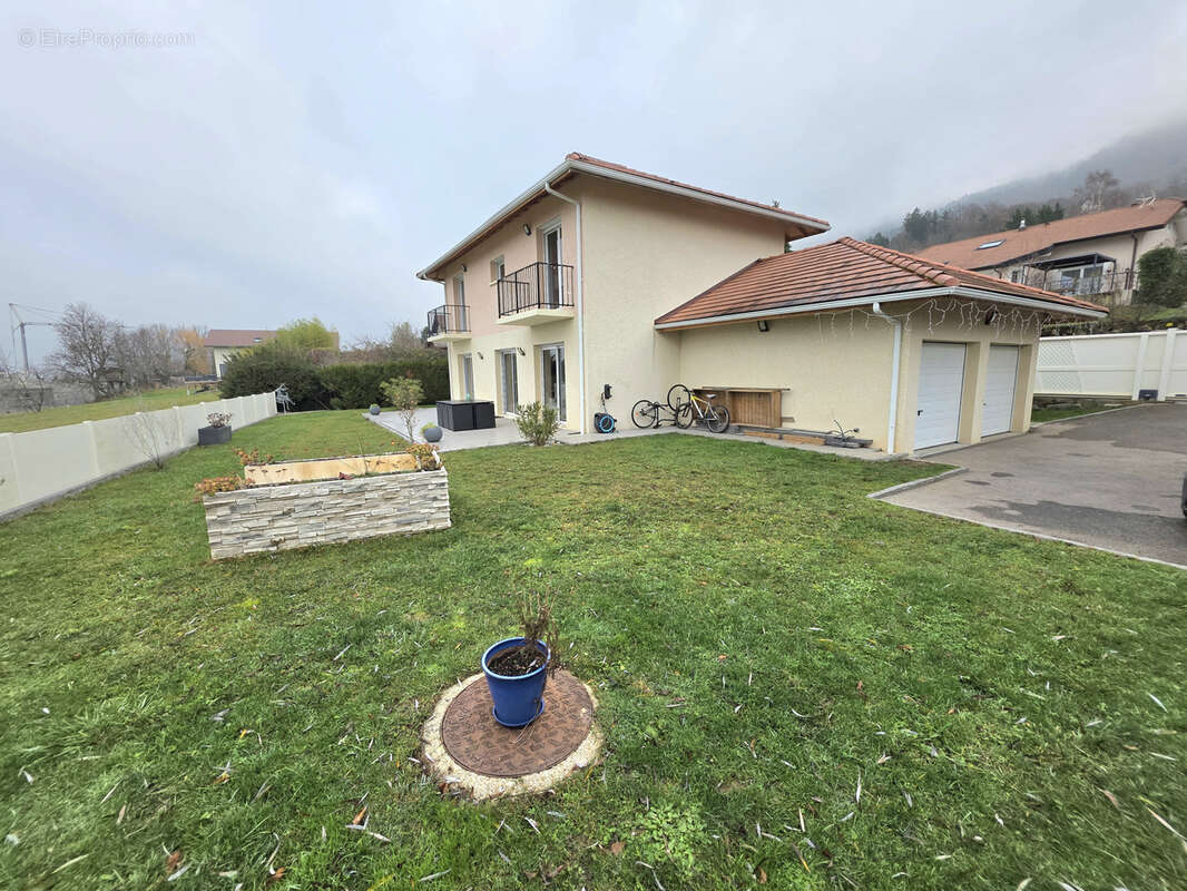 Maison à SAINT-CERGUES