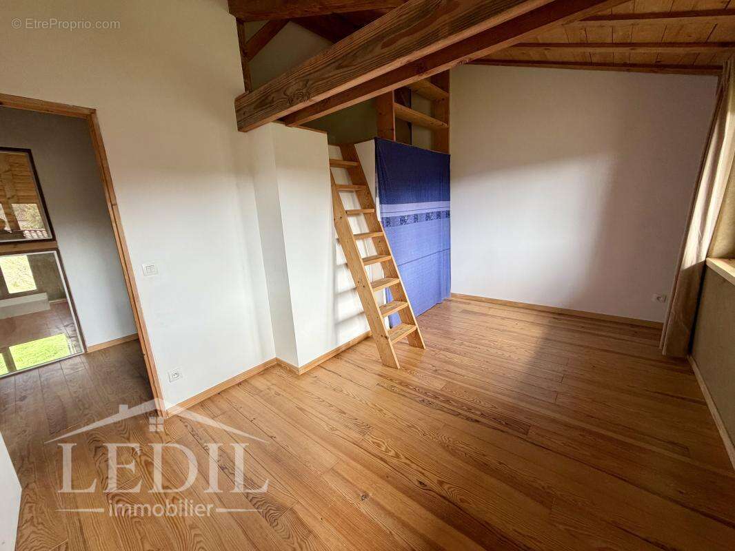 Maison de village écologique avec terrain et dépendance - photo 7