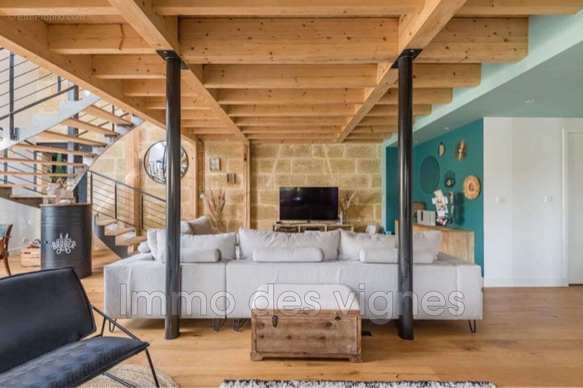 Maison à AMBARES-ET-LAGRAVE