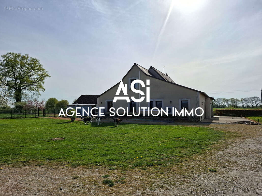 Maison à SAINT-JEAN-SUR-ERVE