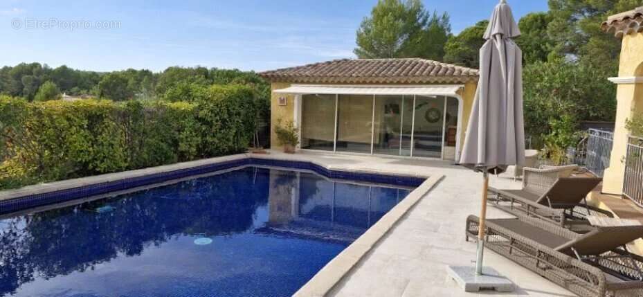 Maison à SAINT-ANTONIN-DU-VAR