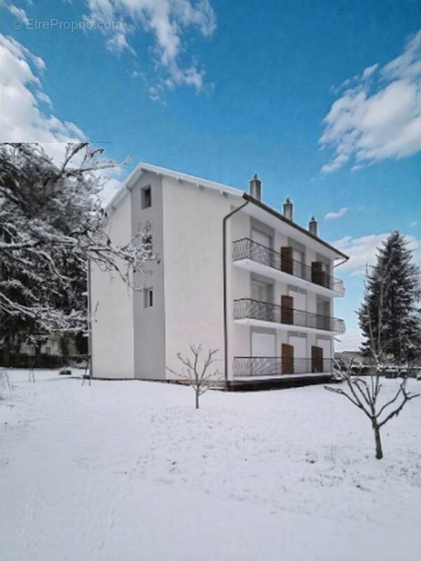 Appartement à BAINS-LES-BAINS