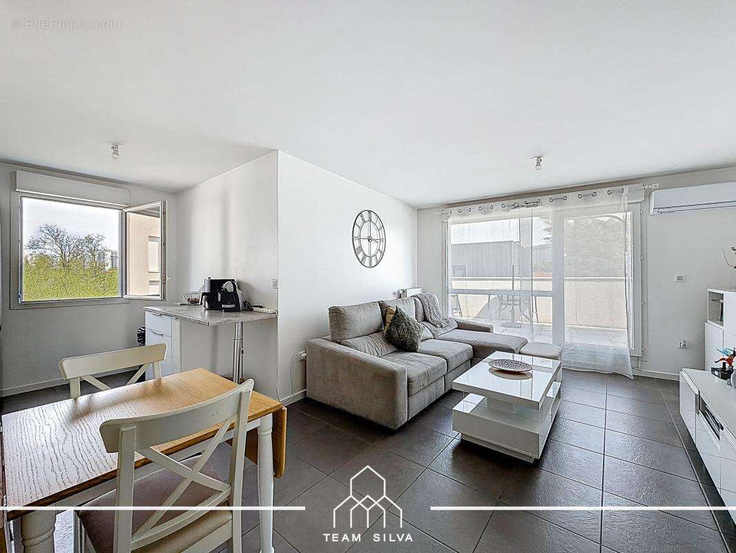 Appartement à VENISSIEUX