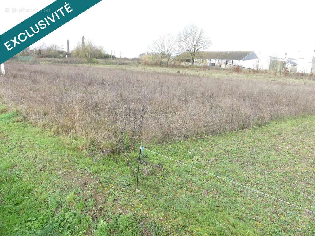 Photo 2 - Terrain à GANNES