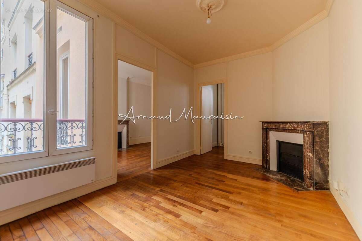 Photo 2 - Appartement à PARIS-18E