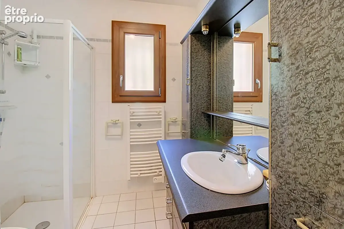 EXCLUSIVITÉ A VENDRE Maison Vidauban 4 pièces 130 m2 - Garage- piscine- Studio indépendant 29m2 - photo 11