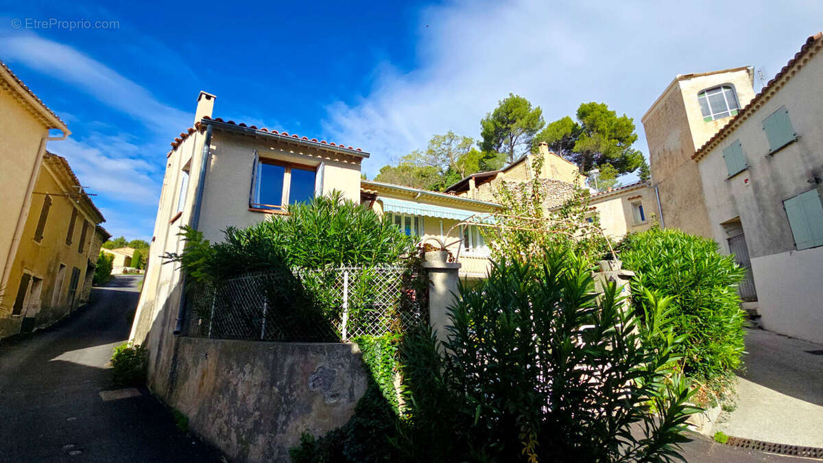 Maison à VAISON-LA-ROMAINE