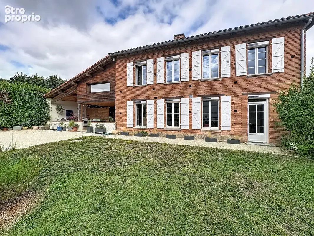 Maison 5 pièces 237 m² à vendre à Montauban (82000) - photo 2