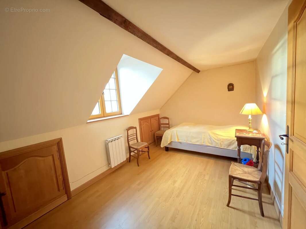 Maison à POIGNY-LA-FORET