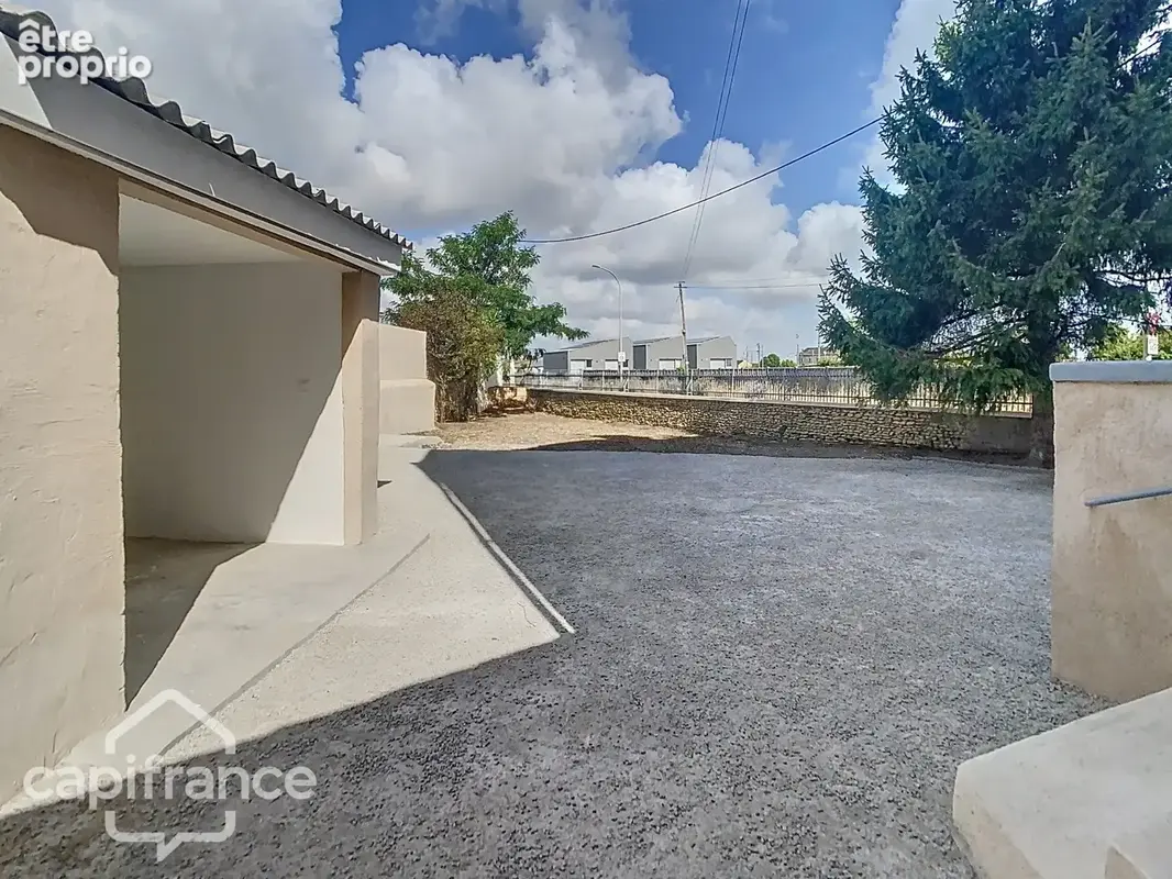 Maison rénovée 7 pièces + studio THOUARS (79) - photo 7