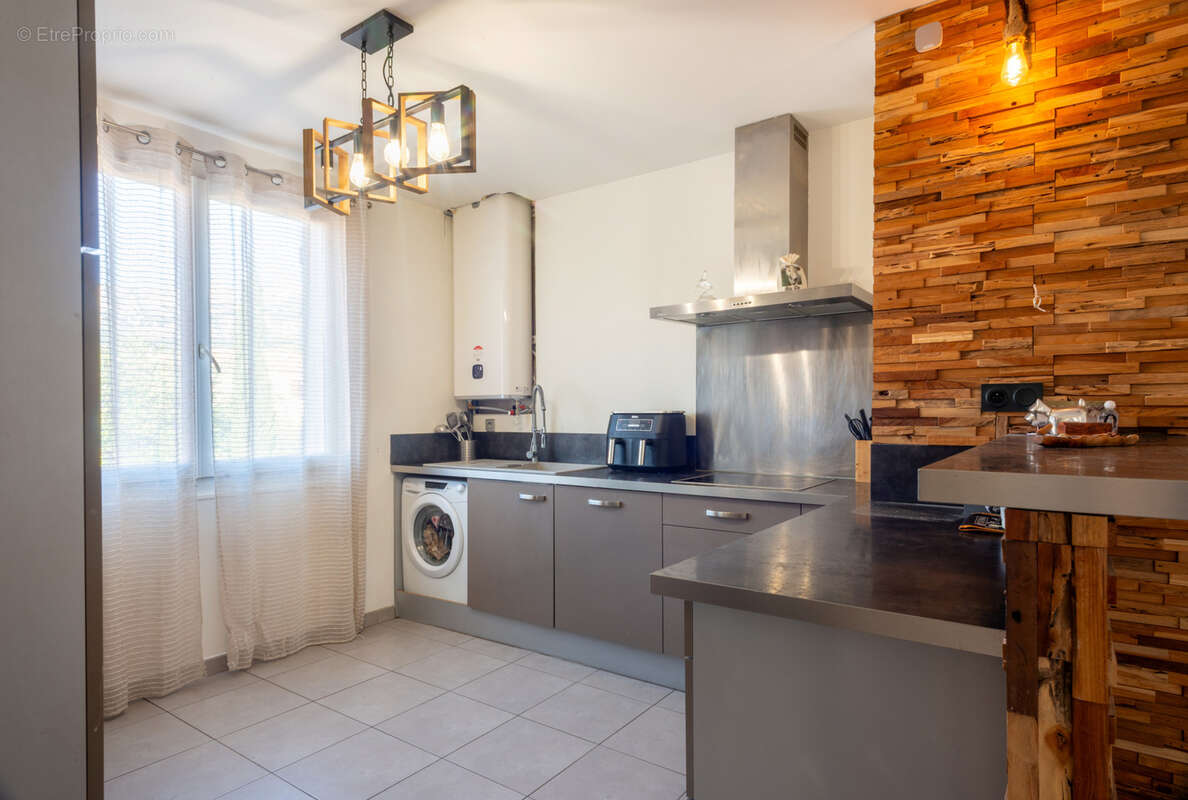 Appartement à LA VALETTE-DU-VAR