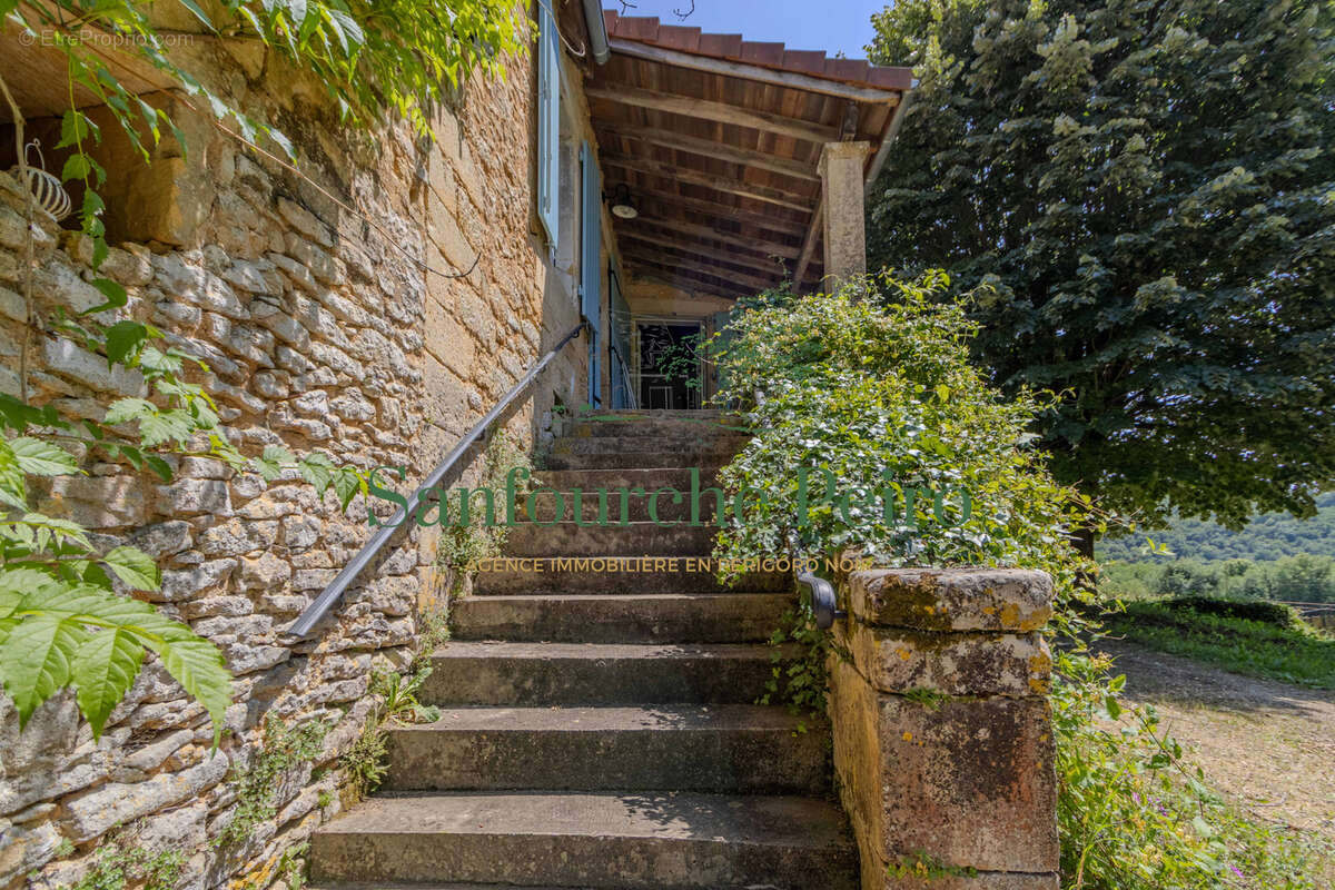 Maison à MARQUAY