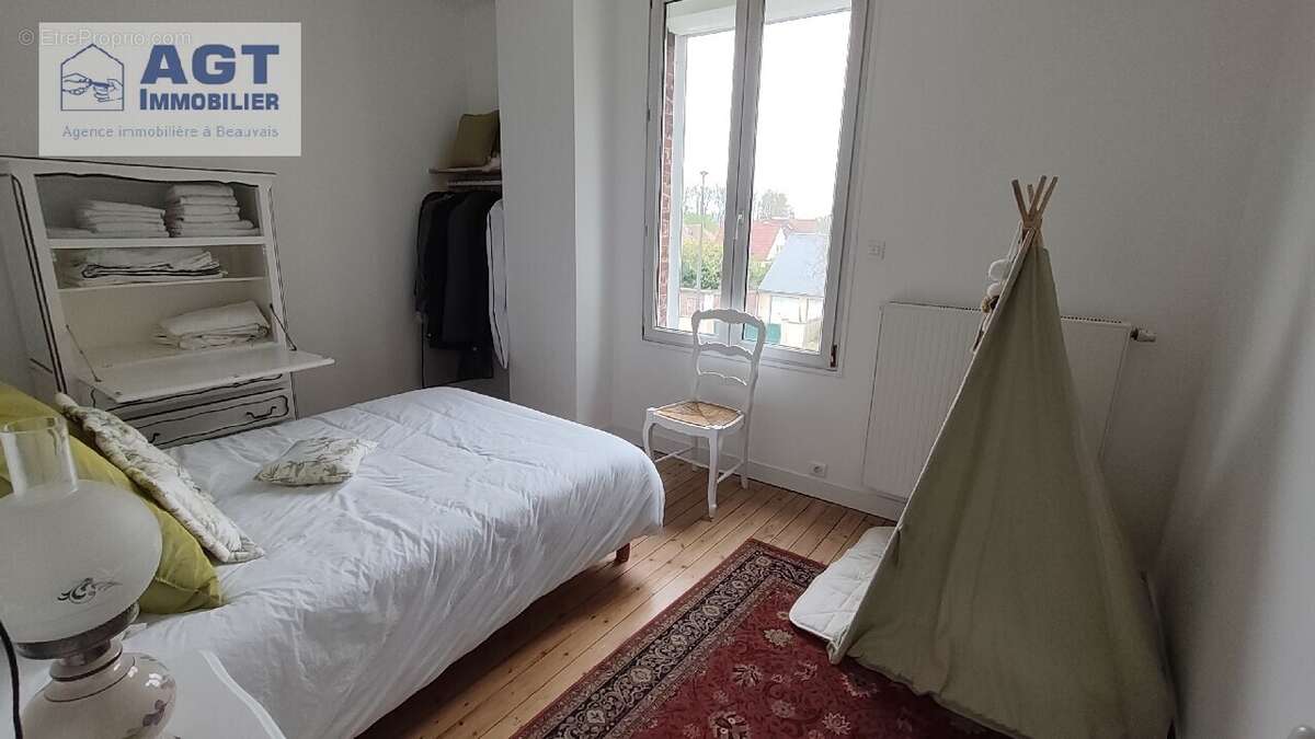 Maison à BEAUVAIS