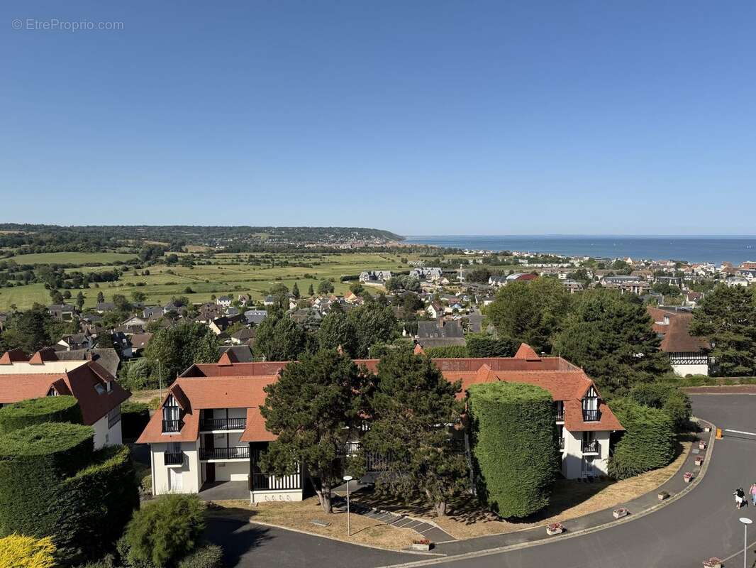 Appartement à BLONVILLE-SUR-MER