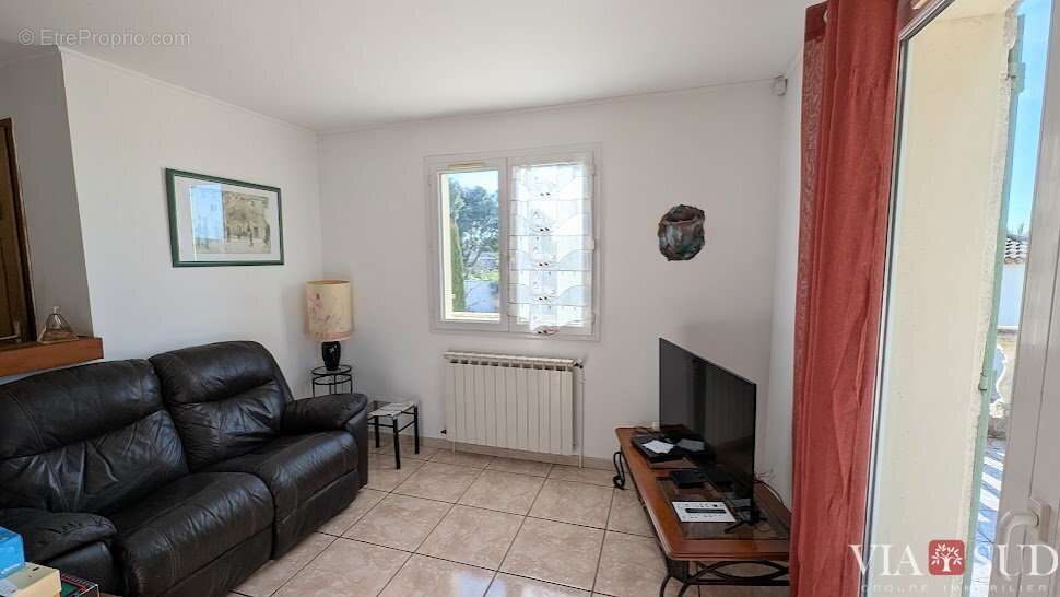 Dans le charmant village de CERS - Villa de plain-pied sur un grand terrain - photo 9