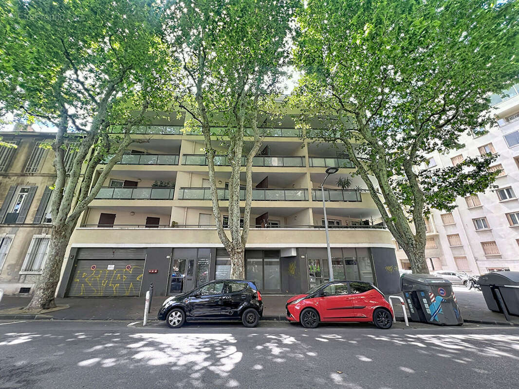 Appartement à MARSEILLE-5E