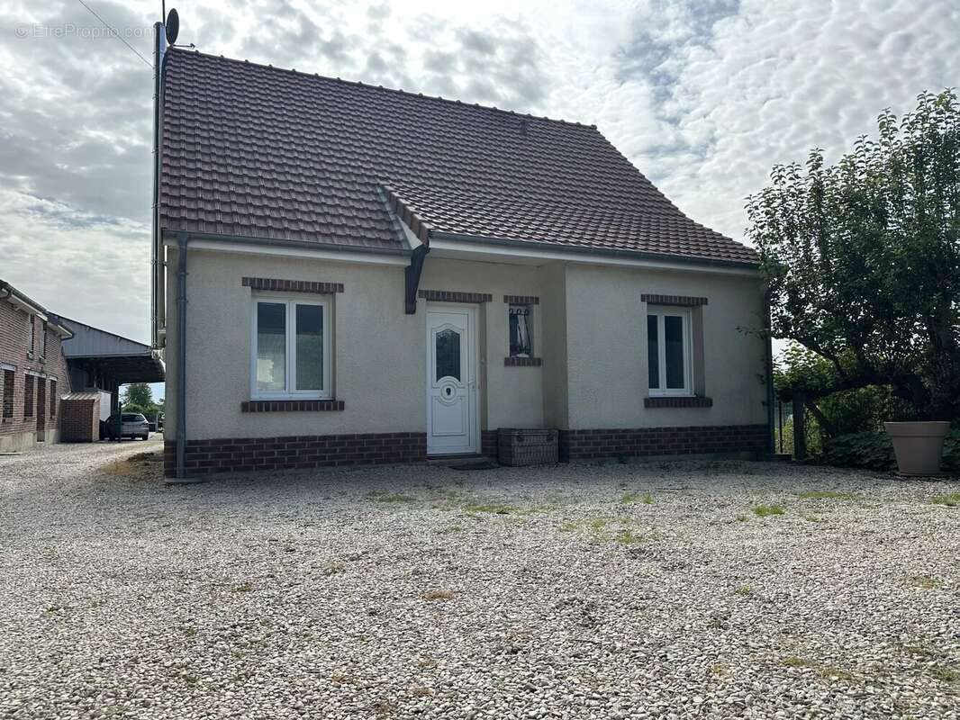 Maison à GENTELLES