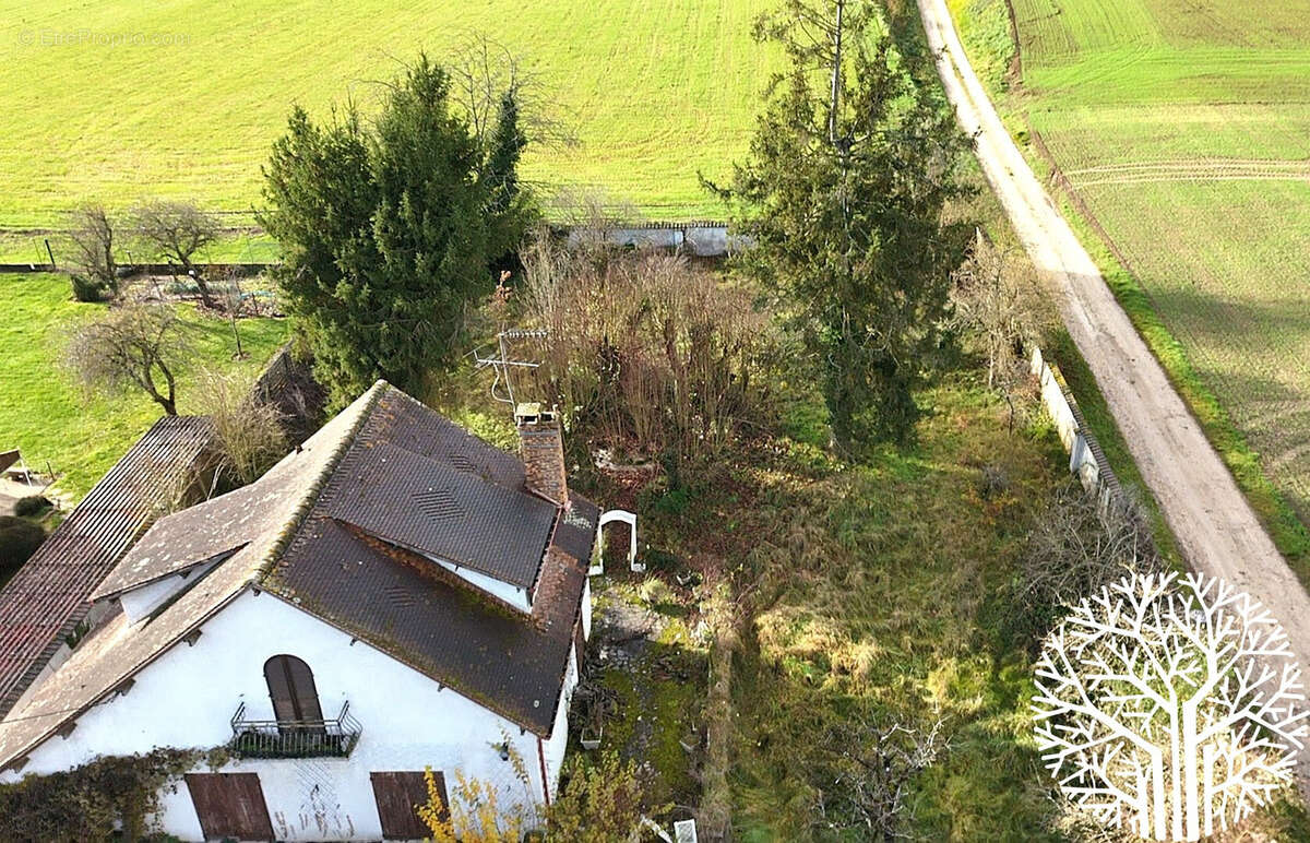 Maison à NOISY-SUR-ECOLE