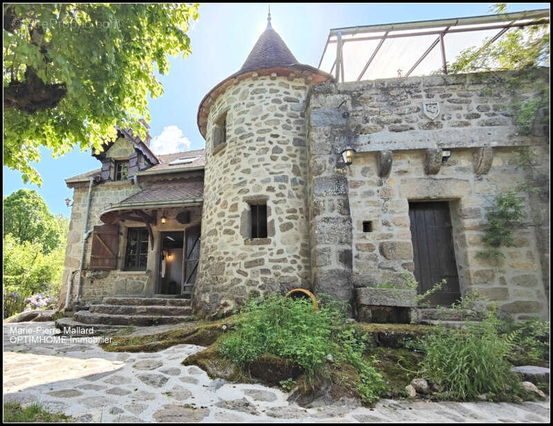 Maison familiale + dépendances à Saint Eloi en Creuse - photo 43