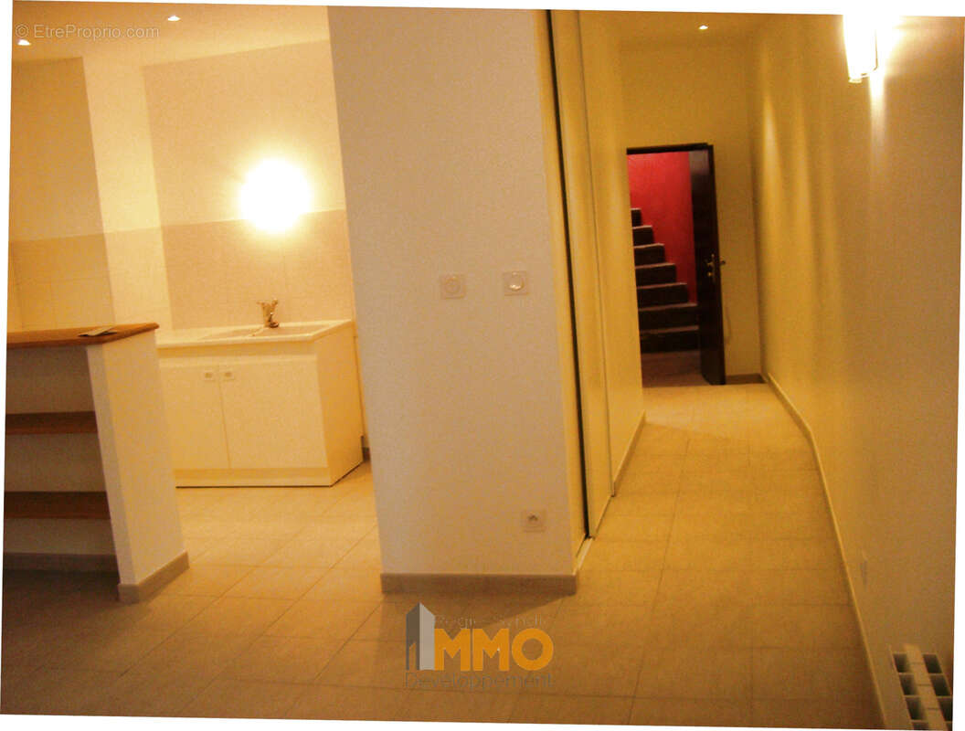 Appartement à L'ARBRESLE