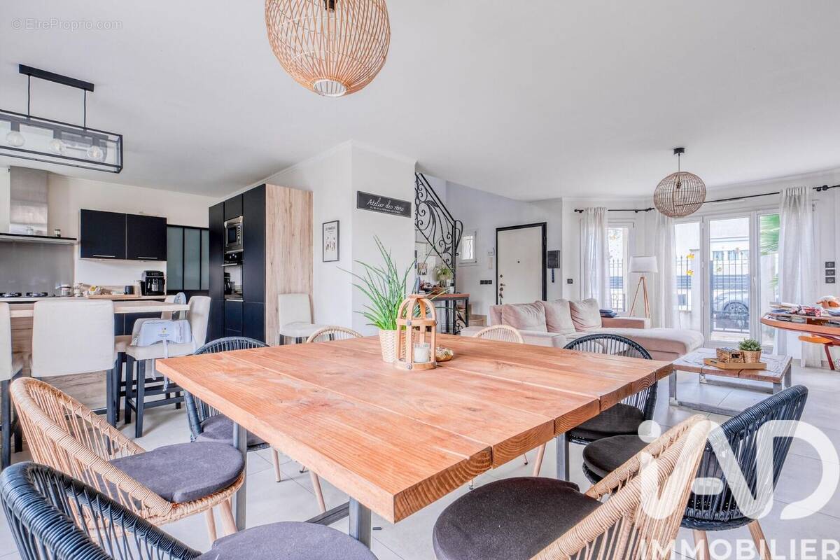 Photo 1 - Maison à TREMBLAY-EN-FRANCE