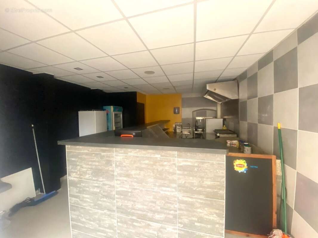 Commerce à SAINT-LAURENT-DU-VAR