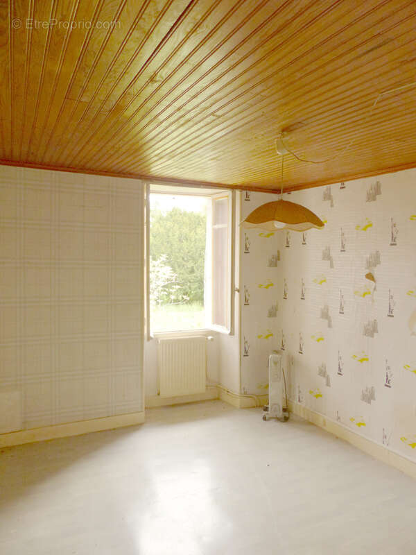 Maison à SAINT-MEARD-DE-DRONE