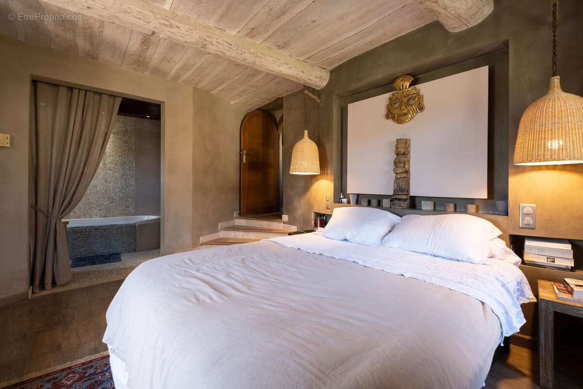 Maison à LA COLLE-SUR-LOUP