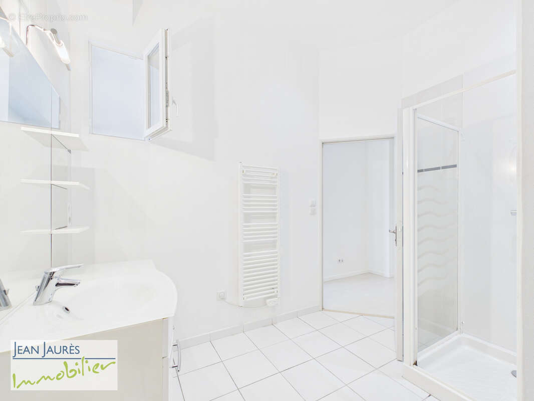 Appartement T2 de charme   57 m2   Ancienne Malterie de Champagne   Parking privatif   À deux pas de Troyes - photo 8