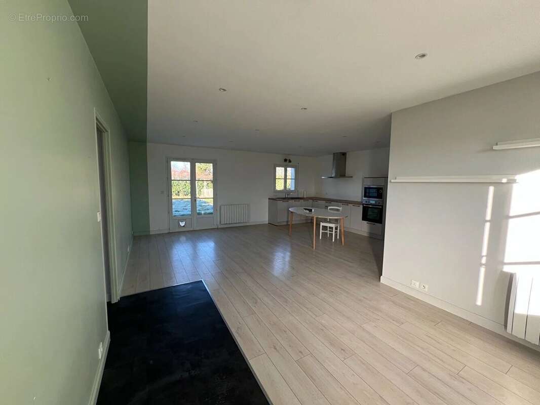 Maison à SAINT-HILAIRE-LA-FORET