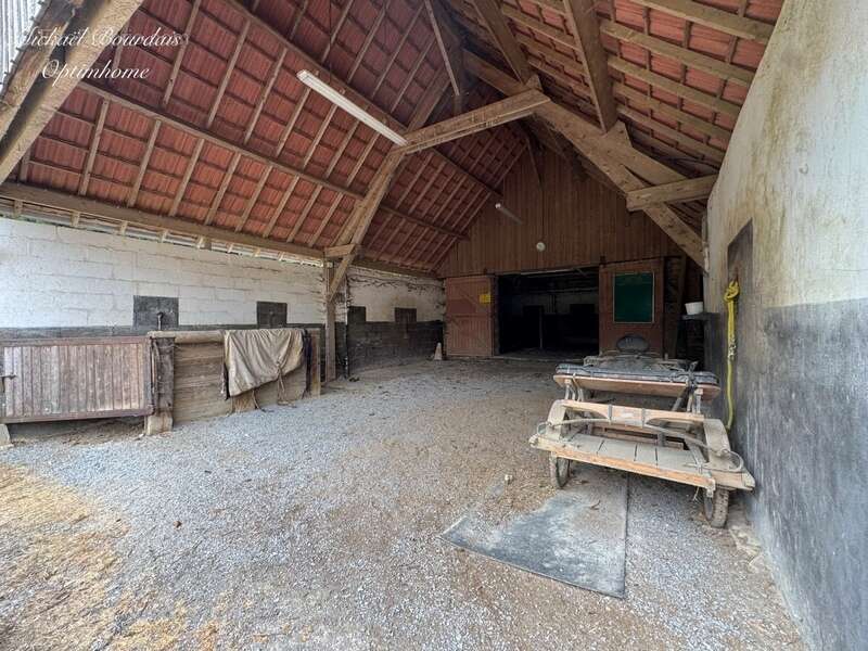 Maison à AVOISE