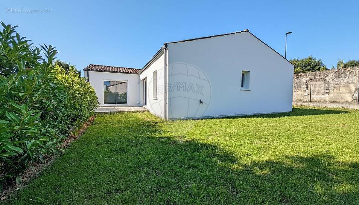 Maison à LES MATHES