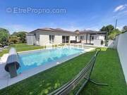 Photo 1 - Maison à MONTBERON