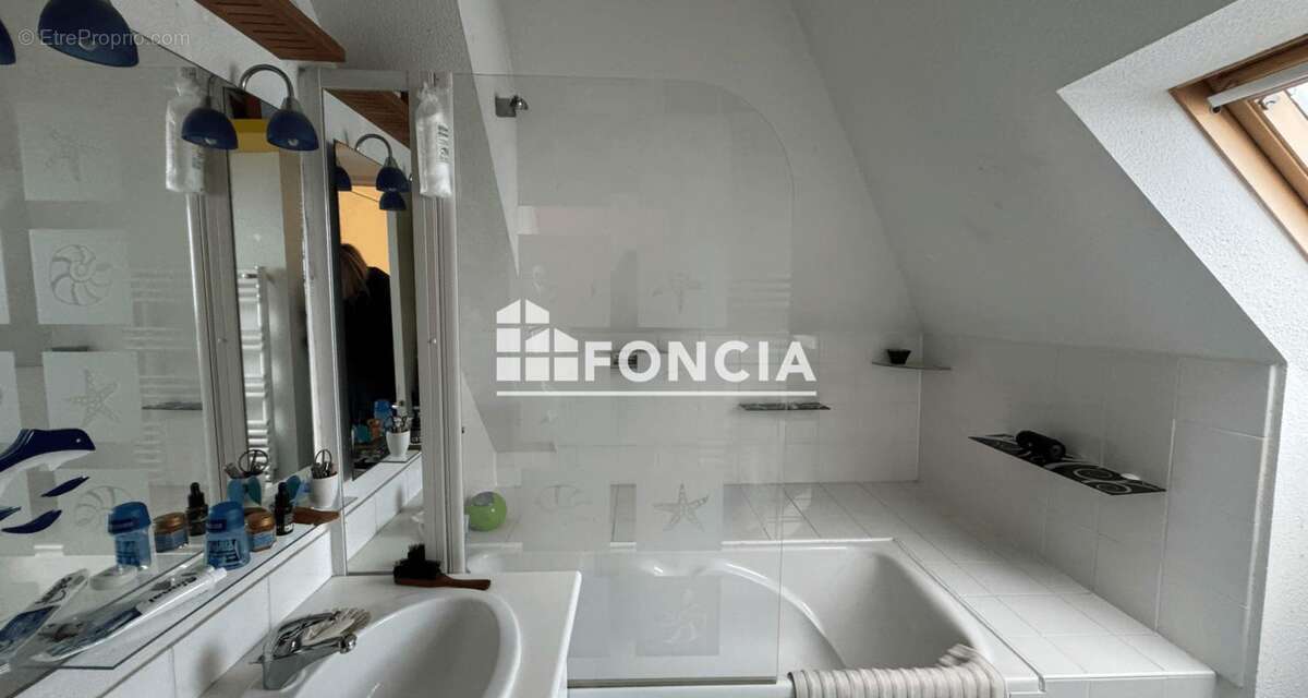 Appartement à PLOEREN